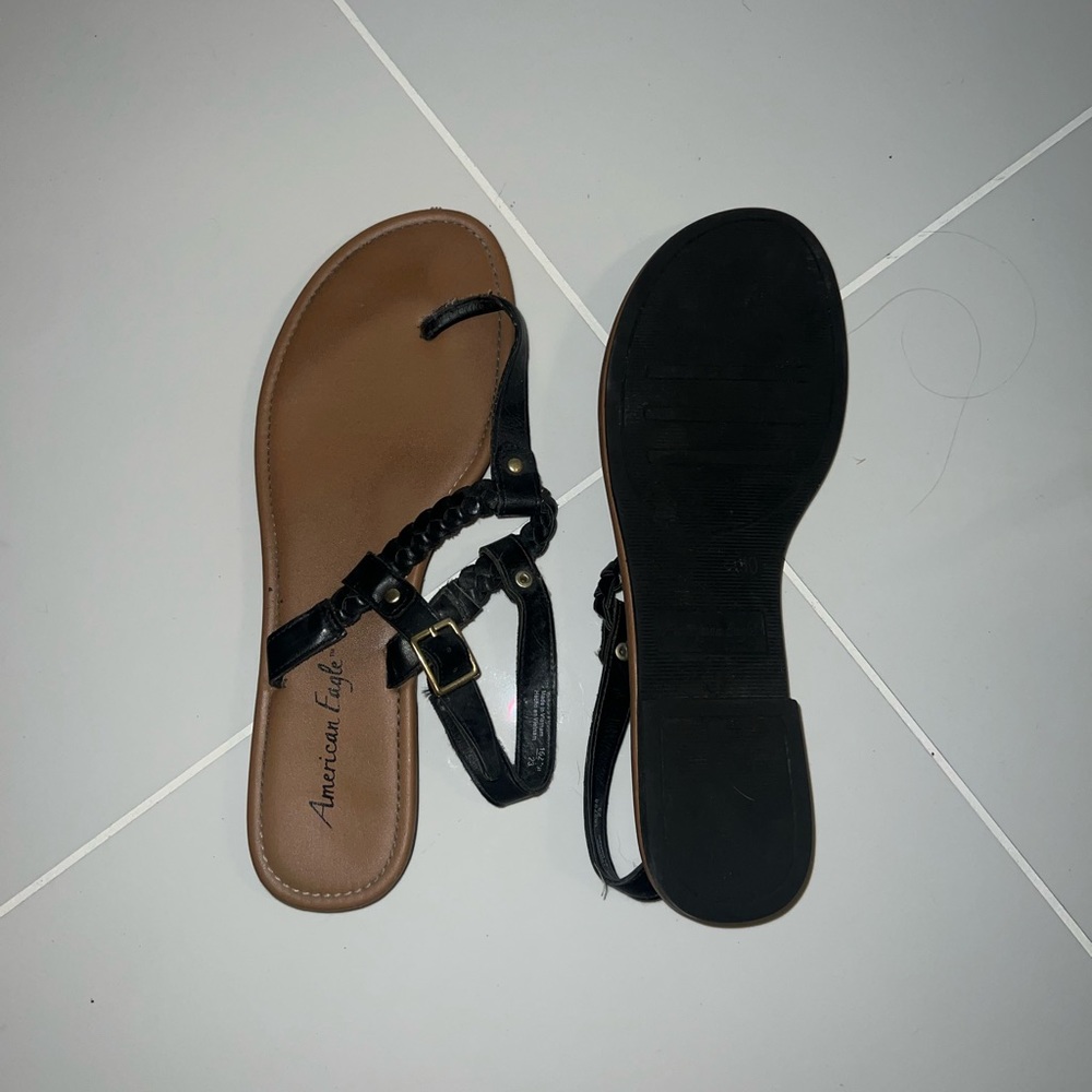Black sandals flip flops size 10